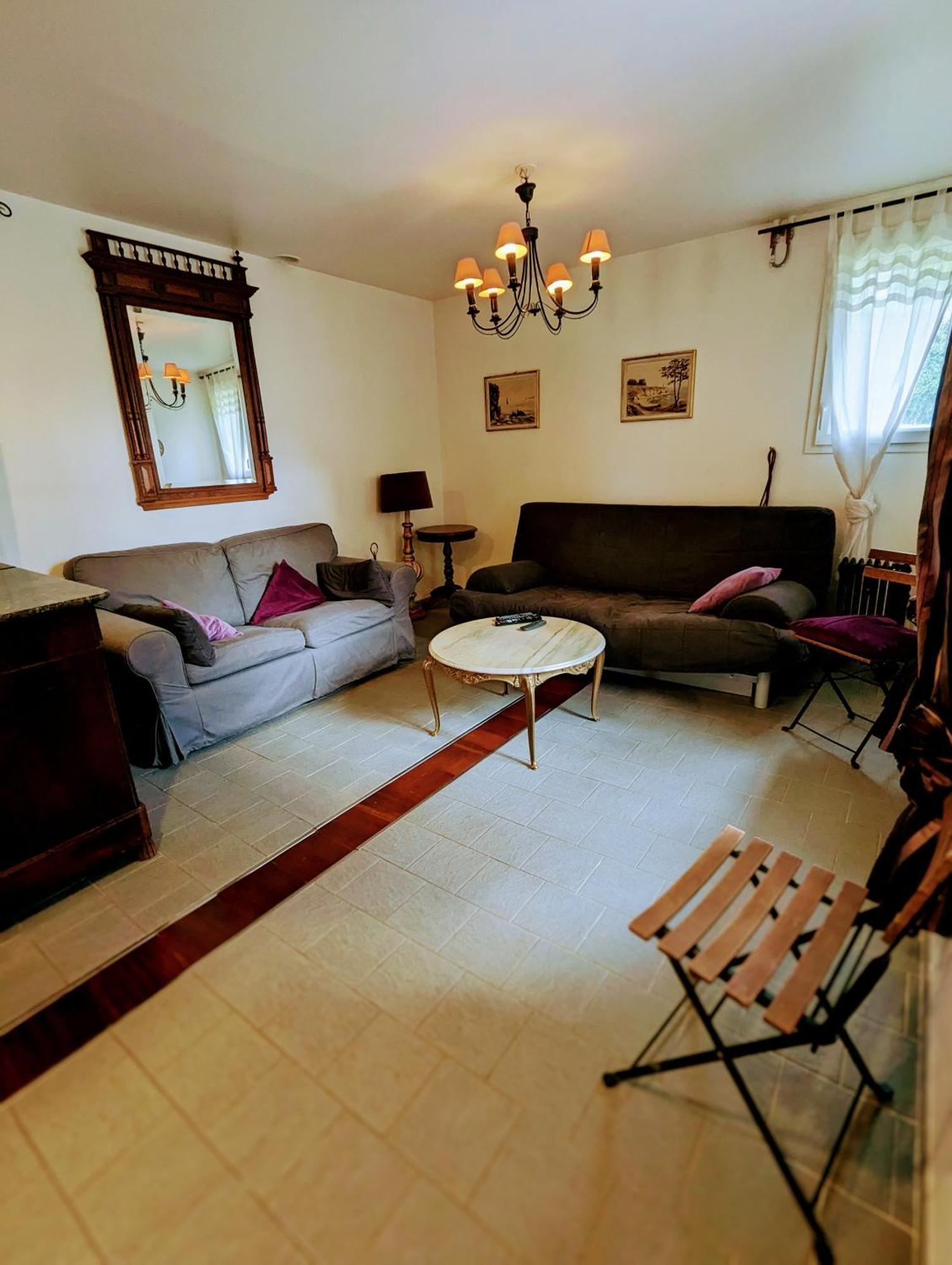 เลอ ทร็องลง Villa Saint-Pierre-Aigle ภายนอก รูปภาพ